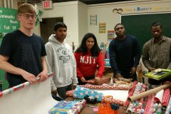 farc-holidaygifts11